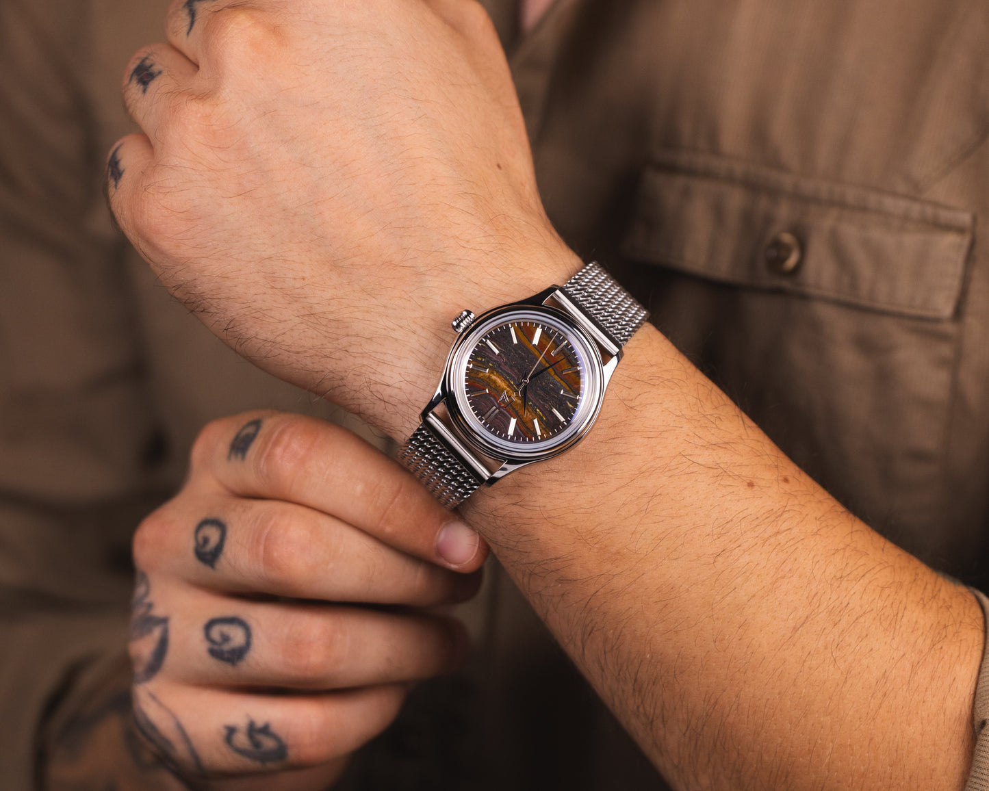 L'Artisan Tiger Iron