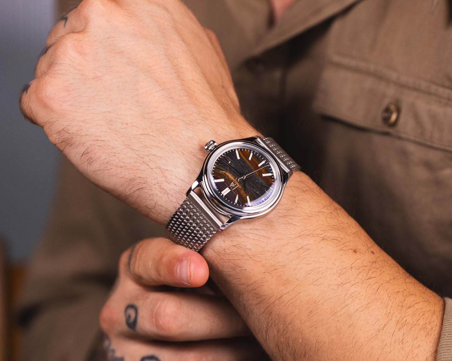 L'Artisan Tiger Iron