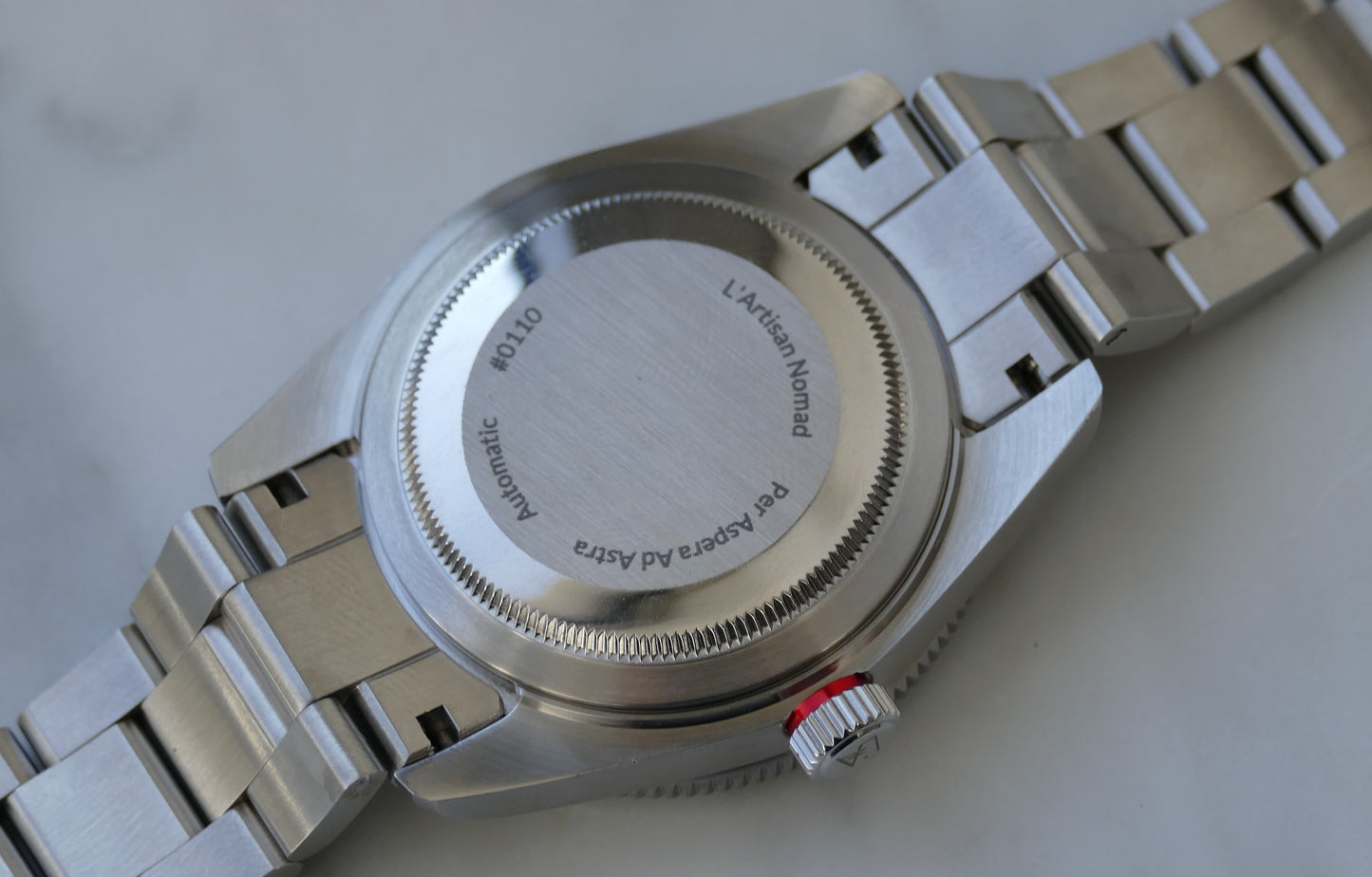 L'Artisan Nomad GMT