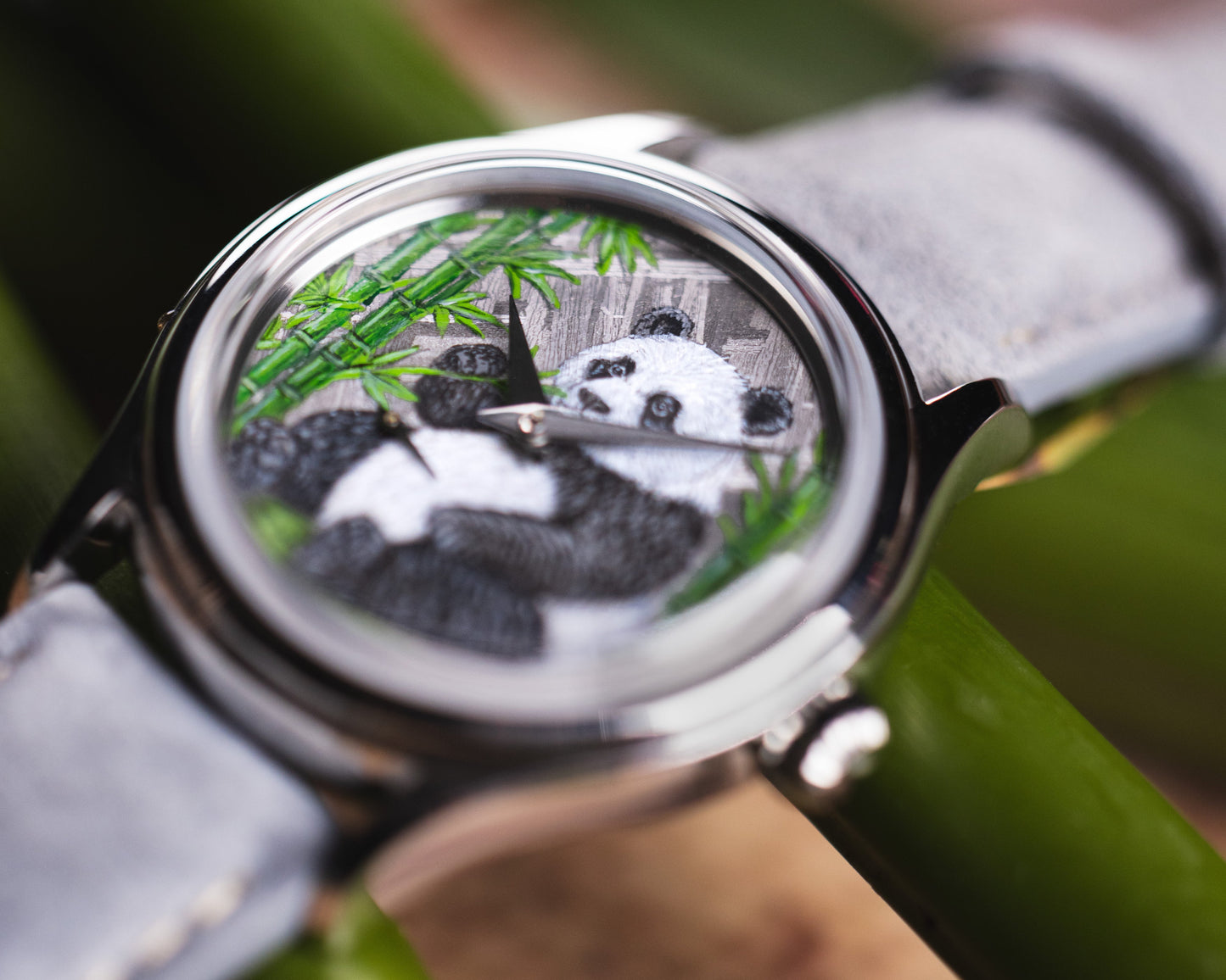 L'Artisan Panda Hand-Painted by @TheDialArtist