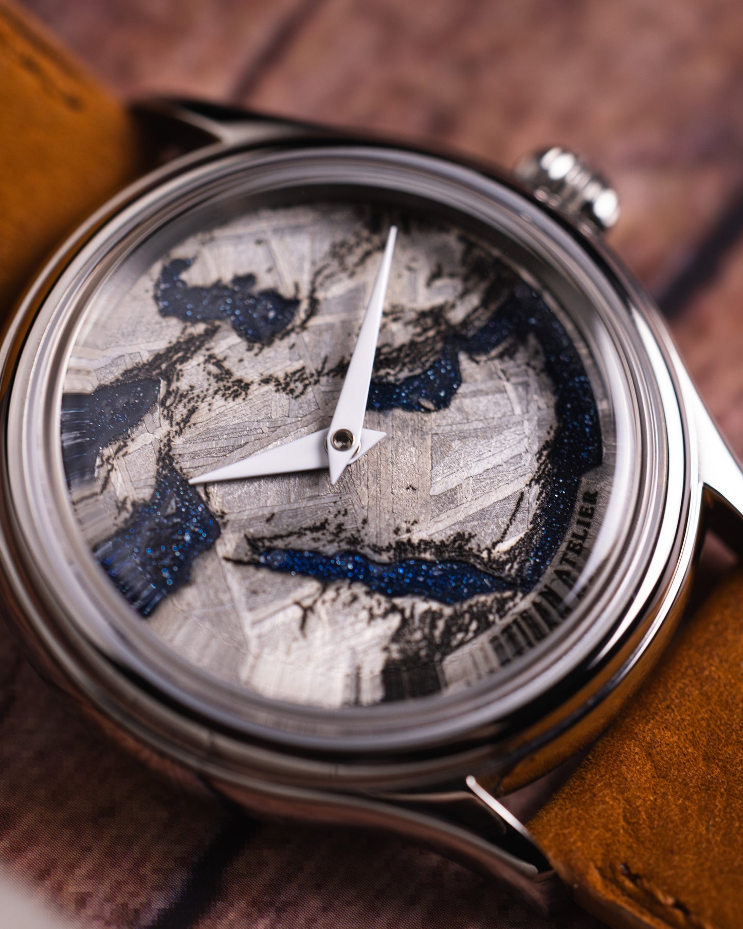 L'Artisan Middle-East Enamel