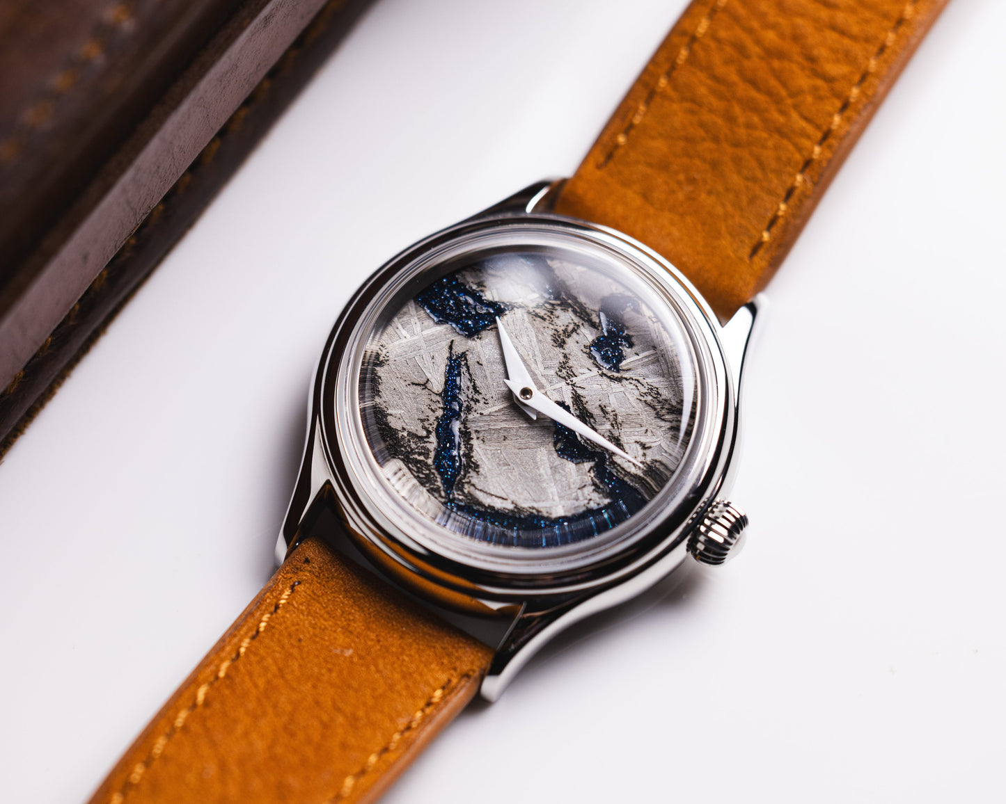 L'Artisan Middle-East Enamel