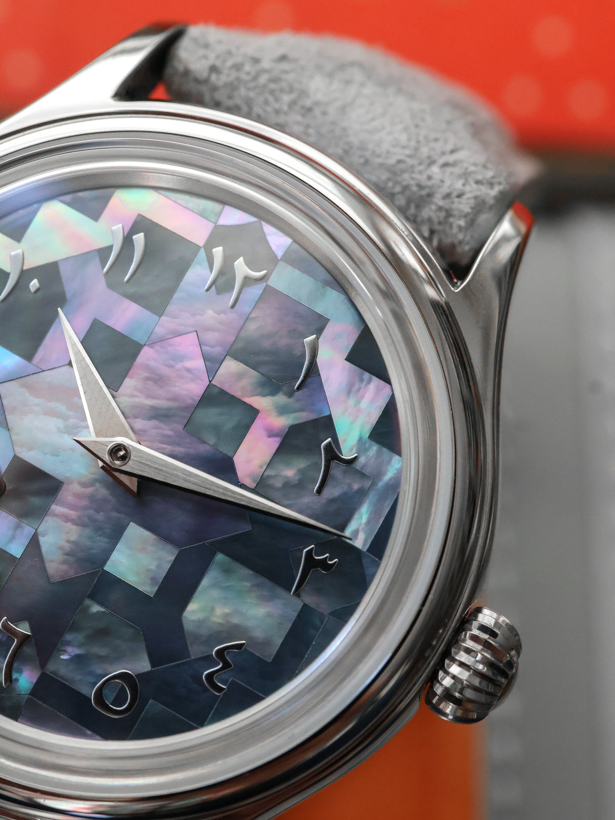 L’Artisan Arabic Mosaic exhibition caseback and micro-rotor movement