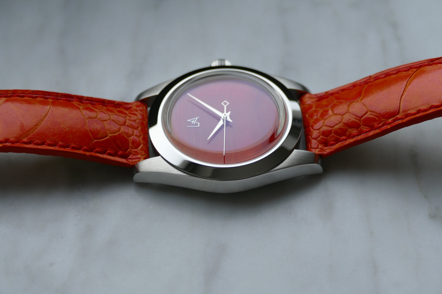 L'Artisan Phoenix (Orange Agate Stone Dial)