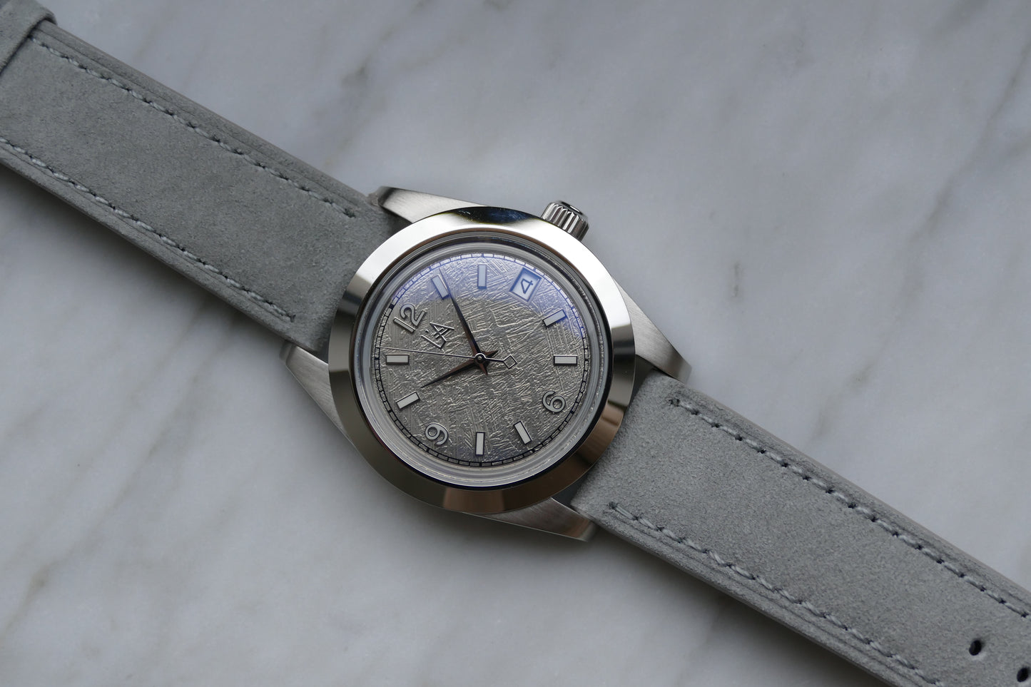 L'Artisan Glacier 38mm Ultra-Thin Watch