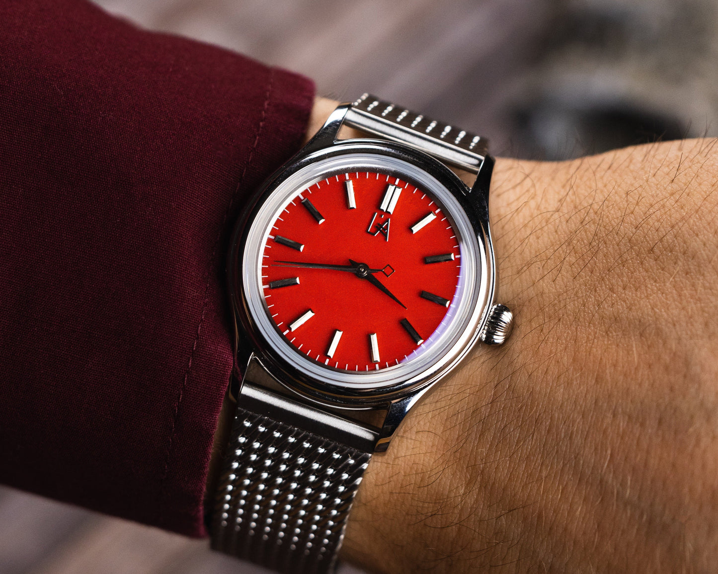 L'Artisan Phoenix (Red Agate Stone Dial)