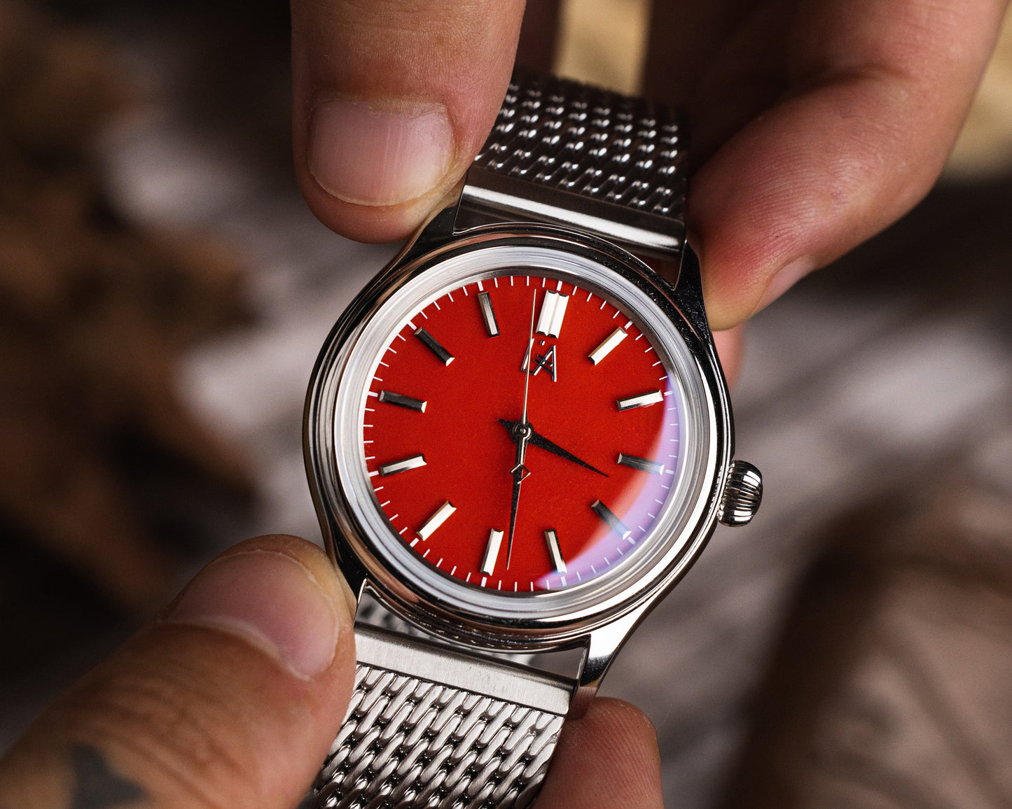 L'Artisan Phoenix (Red Agate Stone Dial)